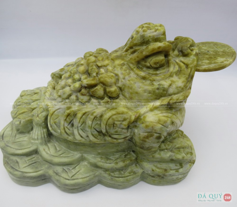 Cóc thiềm thừ thạch anh