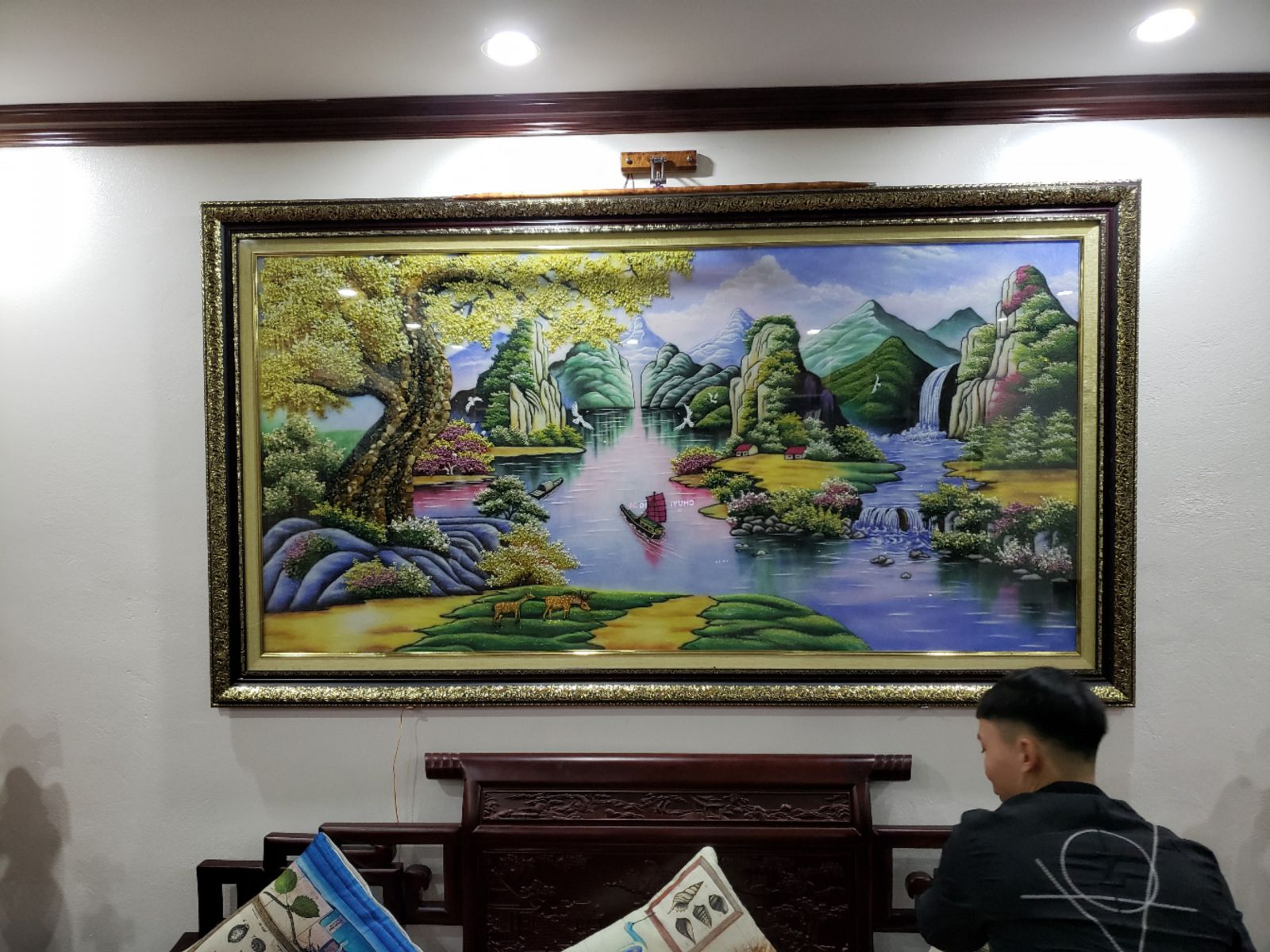 Tranh đá quý thuận buồm xuôi gió