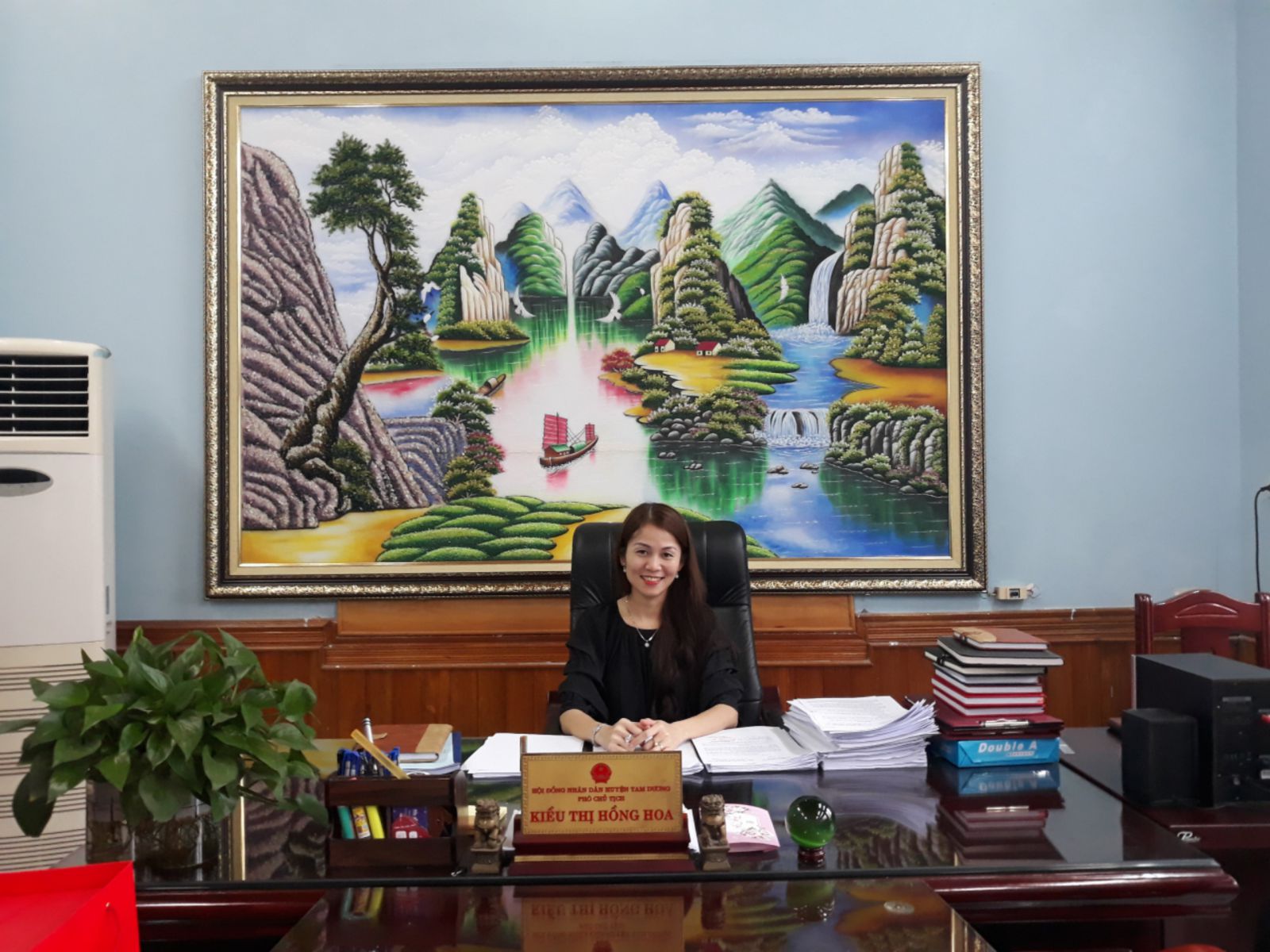 Tranh đá quý thuận buồm xuôi gió