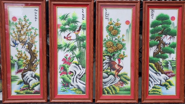 Tranh đá quý tứ quý
