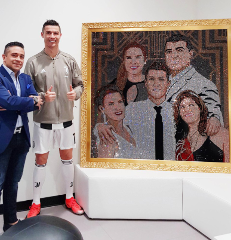 Tranh đá quý chân dung gia đình ronaldo