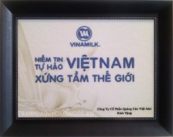 Tranh đá quý làm quà tặng đối tác